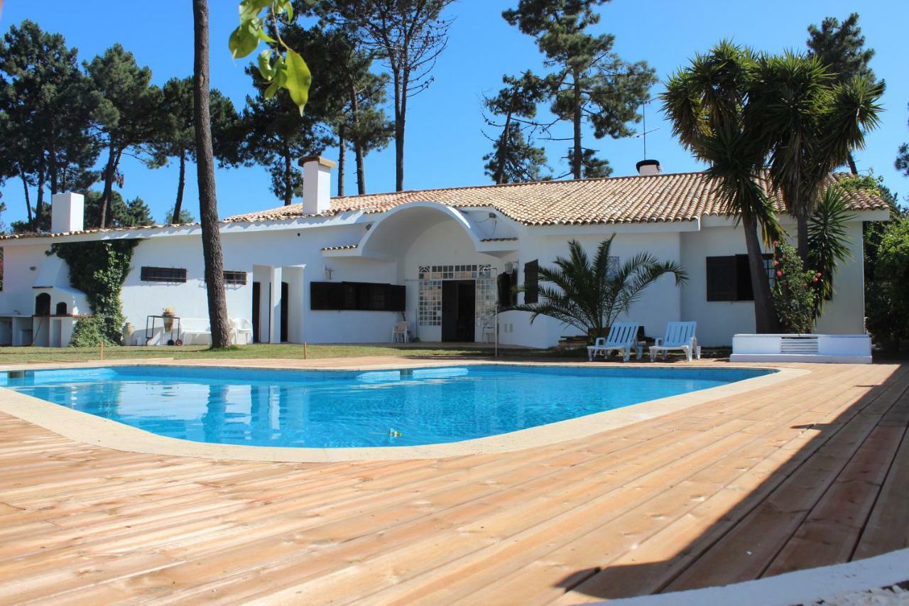 Villa near Beach&Lisbon Corroios Esterno foto